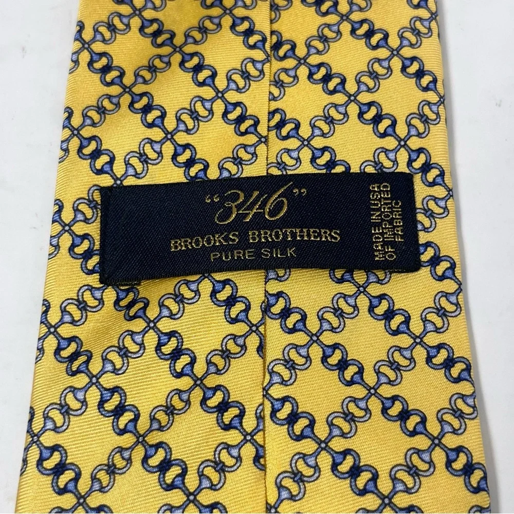 Brooks Brothers “346” Men’s Silk Tie‎ Yellow with Blue Horse Bits/Buckles Preppy
